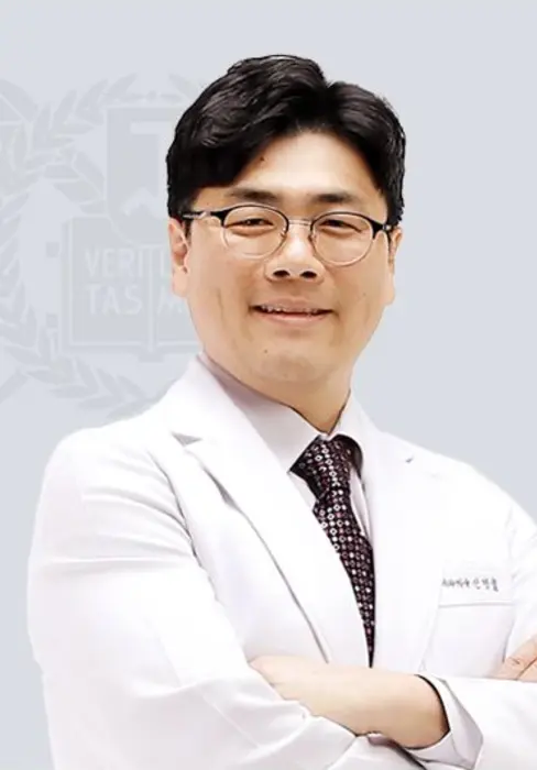 신명섭 대표원장 프로필 사진